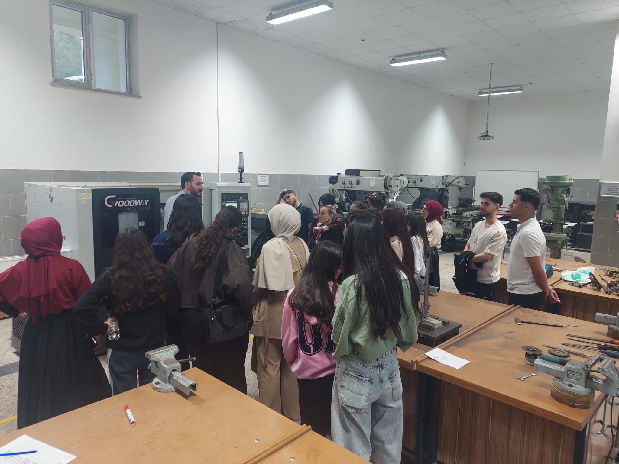 İSG Dersi Kapsamında Makine ve Teçhizat Atölyesi Ziyareti Yapıldı.